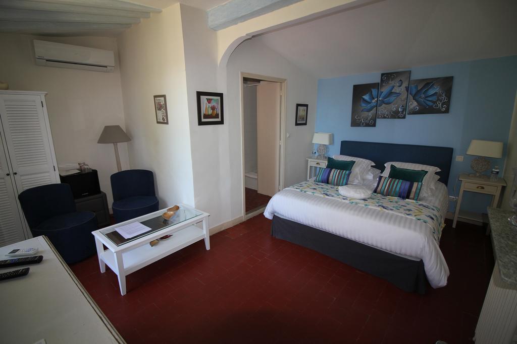 Le Clos Des Canebiers Bed & Breakfast Грас Екстериор снимка